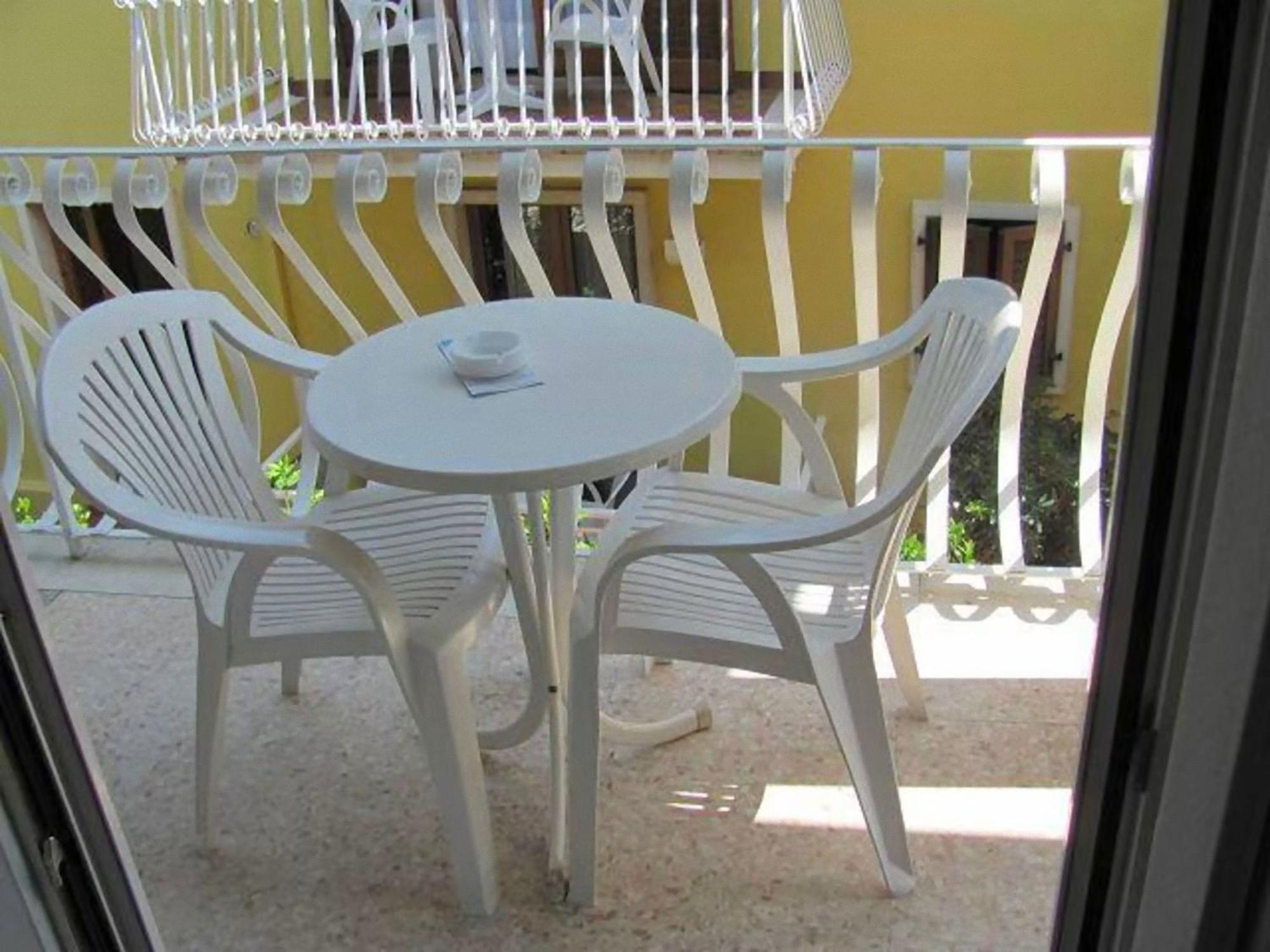 Ambienthotel Luna Rossa Malcesine Exterior foto
