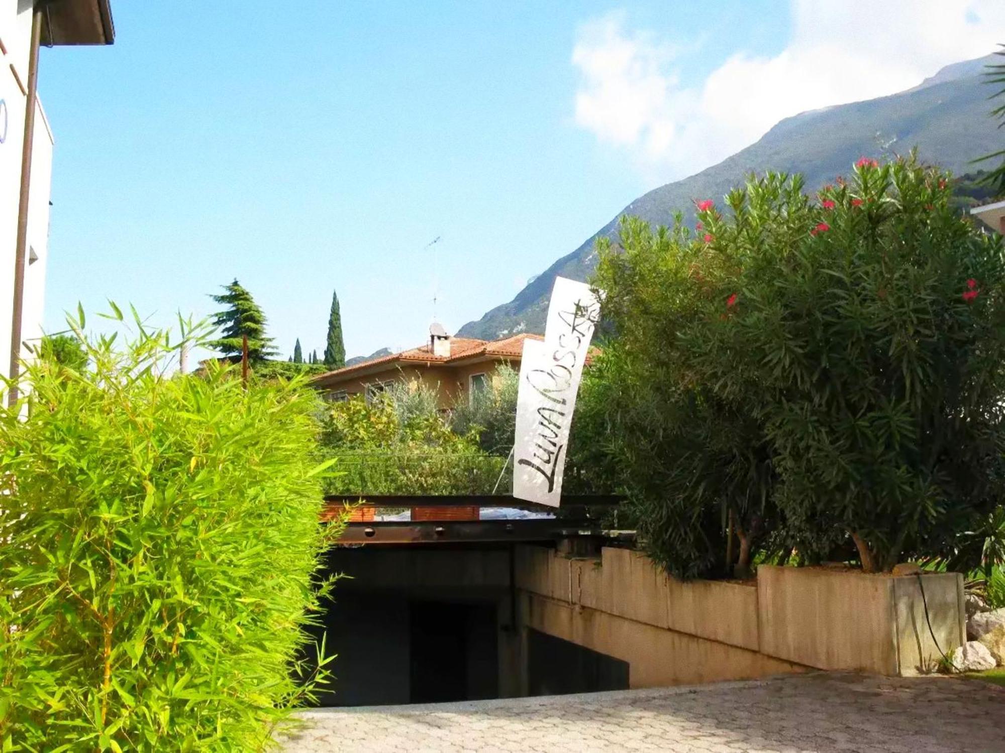 Ambienthotel Luna Rossa Malcesine Exterior foto