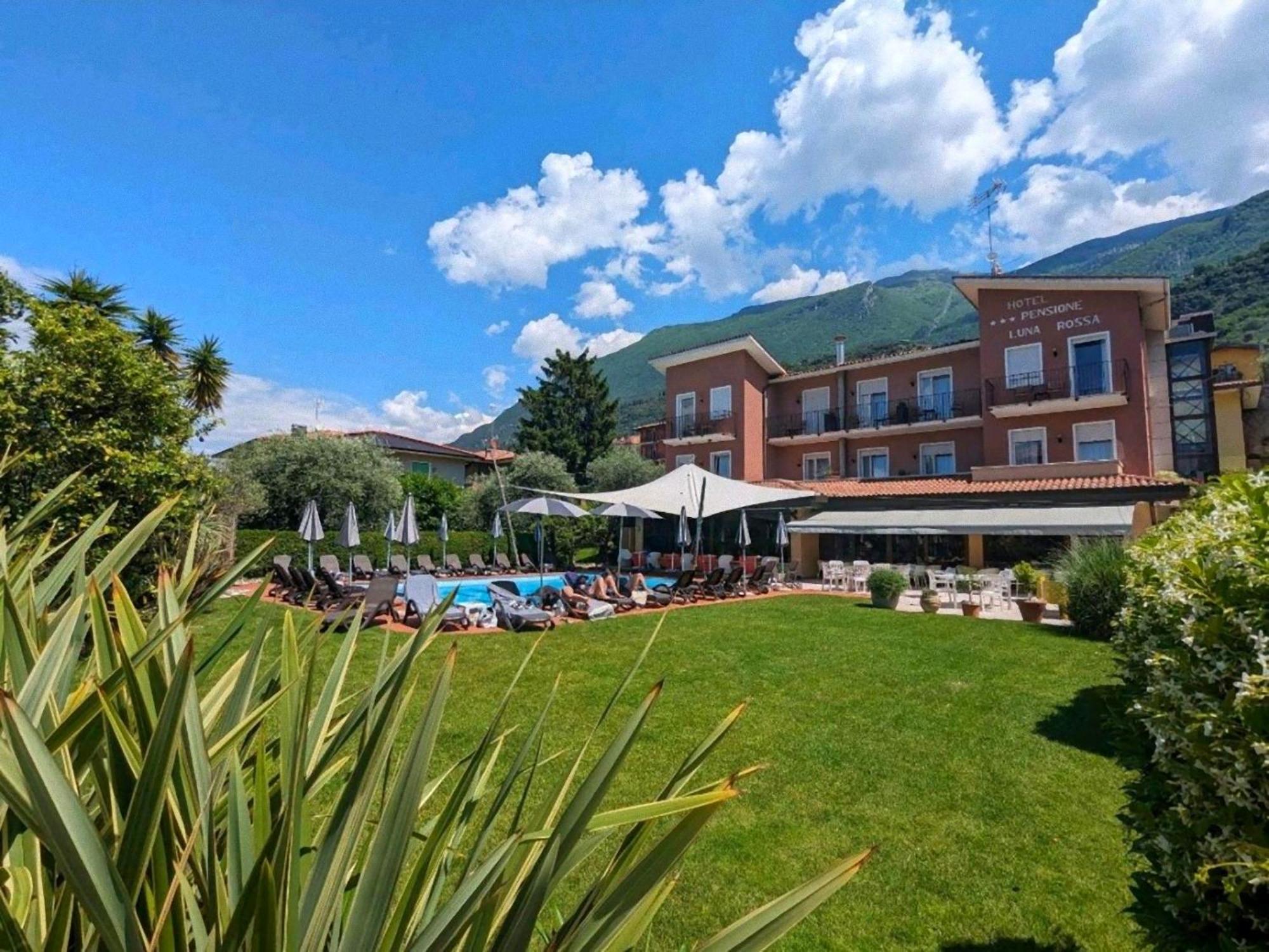 Ambienthotel Luna Rossa Malcesine Exterior foto