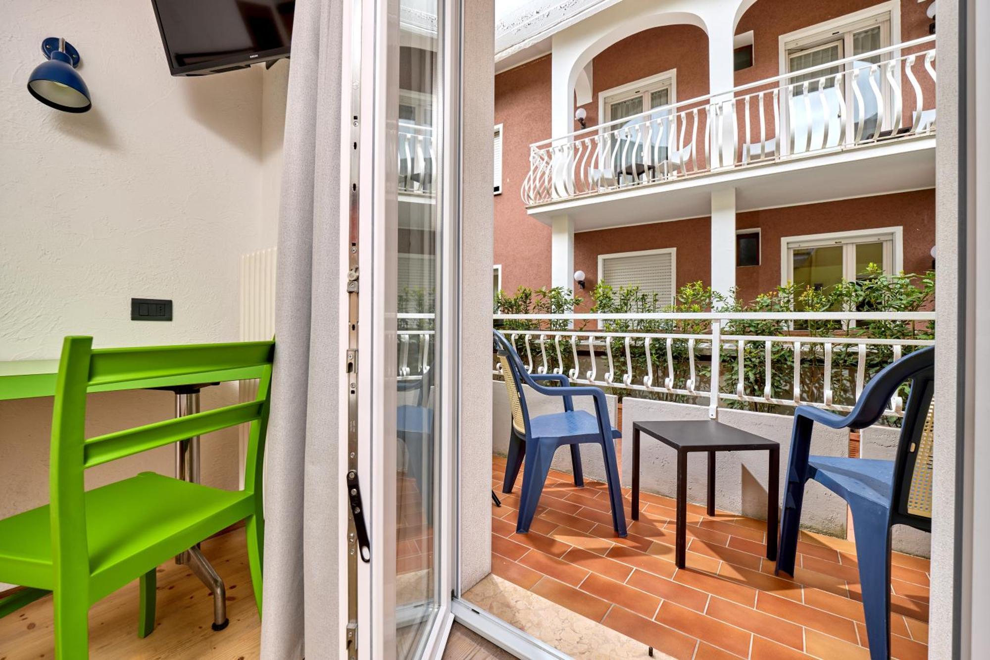 Ambienthotel Luna Rossa Malcesine Exterior foto